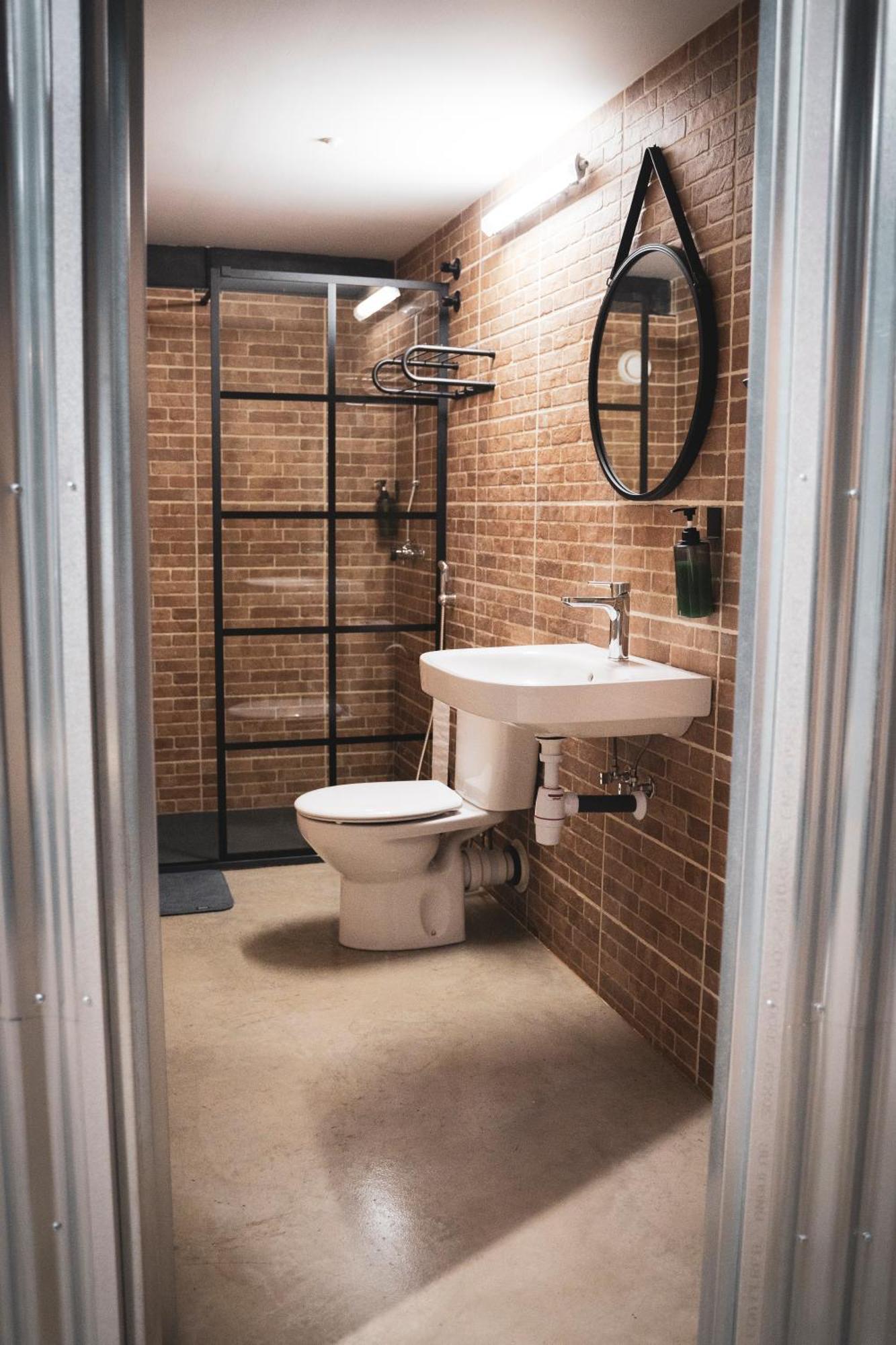Gallery Hostel Madrid Residencia Dış mekan fotoğraf